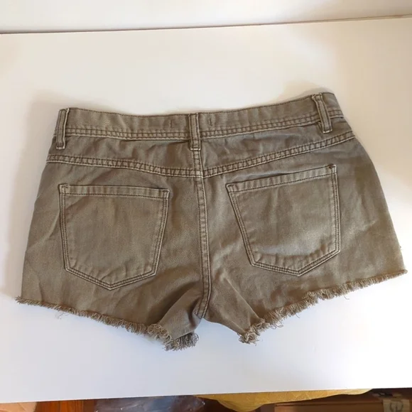 Free People Cut Off Button Fly Green/Khaki Jean Shorts women’s  | 30 - Picture 2 of 6